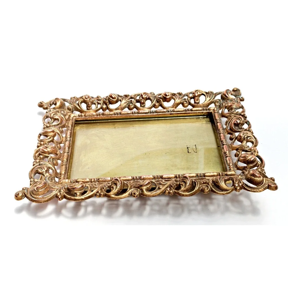 Vintage Victorian Revival Picture Frame Photo Ornate Gold Metal 4 x 6 Photo